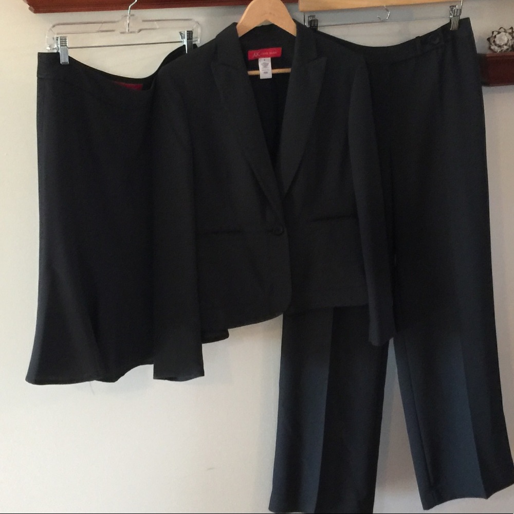 Anne Klein 3 price suit in grey tone